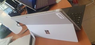 SARFACE PRO 4 I5 6300U 8 RAM 256 SDD