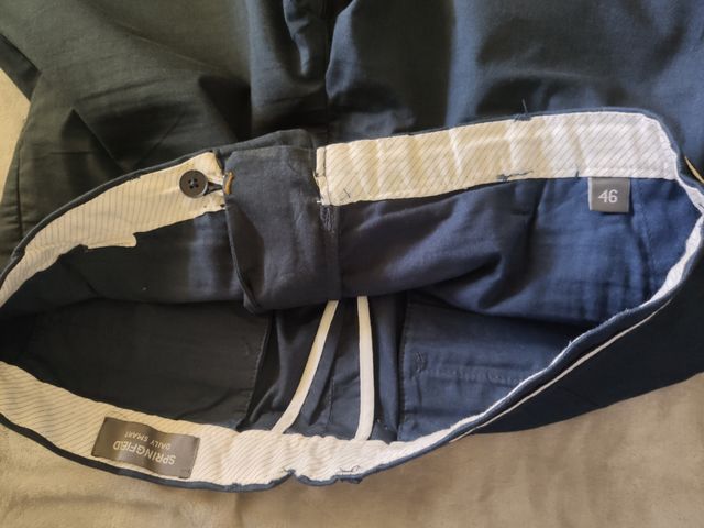 Pantalón de Springfield.