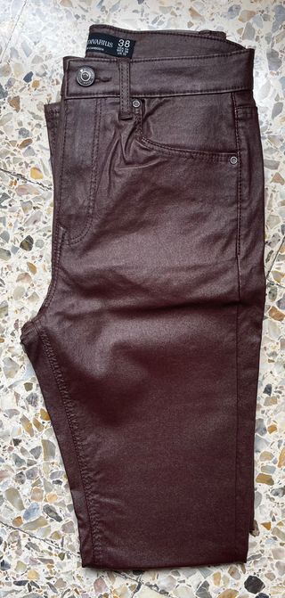 Pantalón cuero marrón 