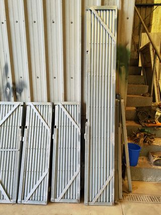 Persianas metálicas de ballesta