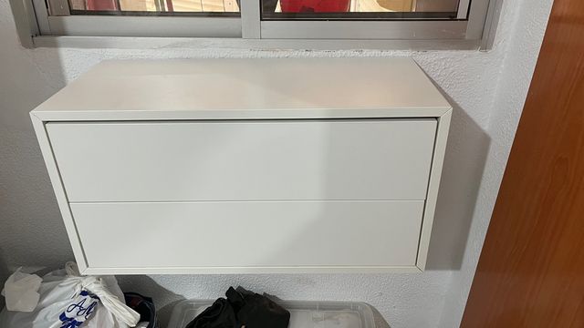 Mesa suspendida cajones push