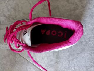 Botas de fútbol adidas