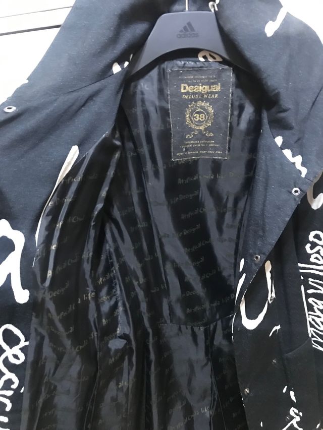 Abrigo fino desigual