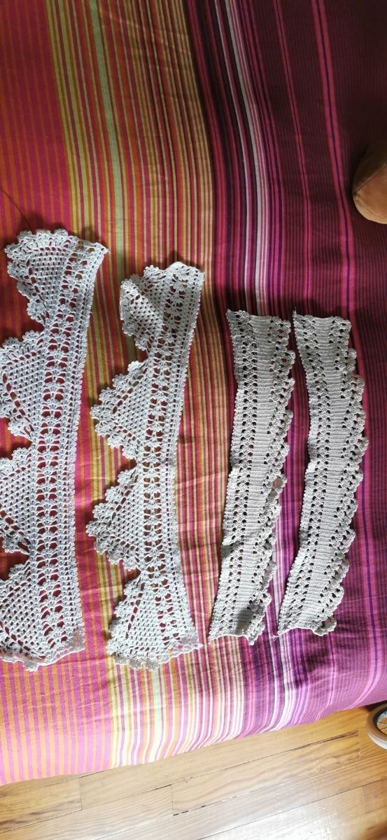 puntilla hecha a mano. de ganchillo