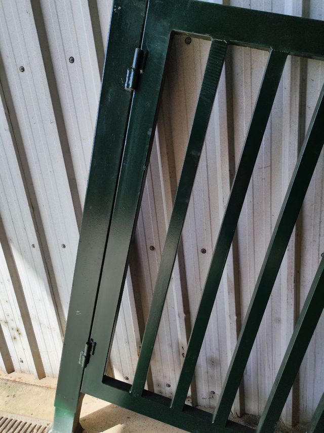 Portal galvanizado en caliente