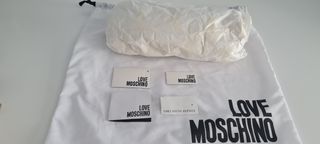 Bolso Love Moschino.