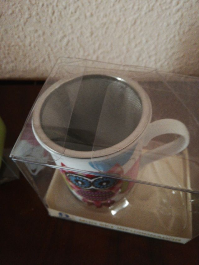 despertador y jarra para el te