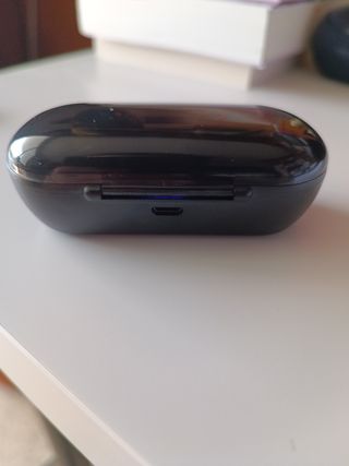 Auriculares bluetooth con caja de carga