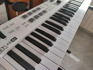 Arturia Keylab Essential 61