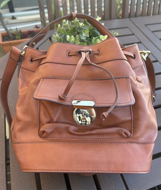 Bolso bandolera tipo saco piel