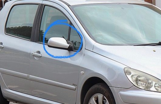 Carcasa retrovisor derecho Peugeot 307