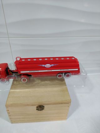Camion Somua JL17 con remolque ESSO ( 1/43 )
