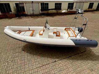 Embarcación semirrígida 7,49 metros