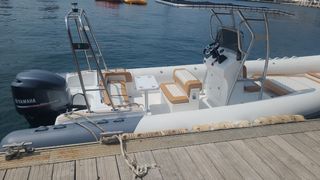 Embarcación semirrígida 7,49 metros