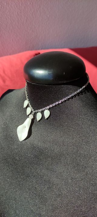 Collar Lili y ojas jade blanco y cuarzo rosa inoxi