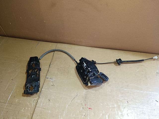 cerradura delantera derecha Seat León mk3