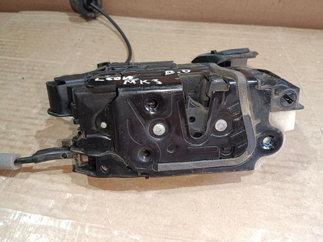cerradura delantera derecha Seat León mk3