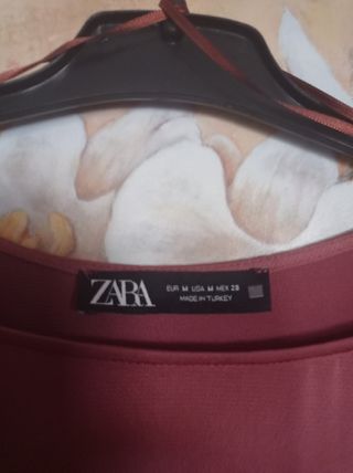 Elegante vestido Zara color coral talla M