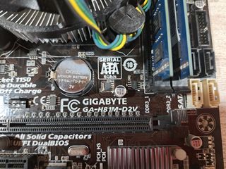 Combo Placa GigaByte GA-H81M-D2V + i5 4460 + 8GB
