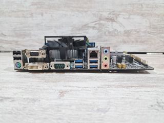 Combo Placa GigaByte GA-H81M-D2V + i5 4460 + 8GB