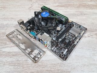 Combo Placa GigaByte GA-H81M-D2V + i3 4130 + 8GB