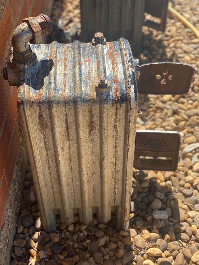 Se venden dos calderas de carbón