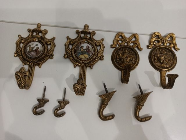 juego de percheros de bronce