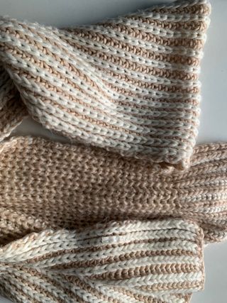 Bufanda rosa y blanco