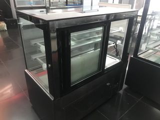 Vitrina de pasteleria