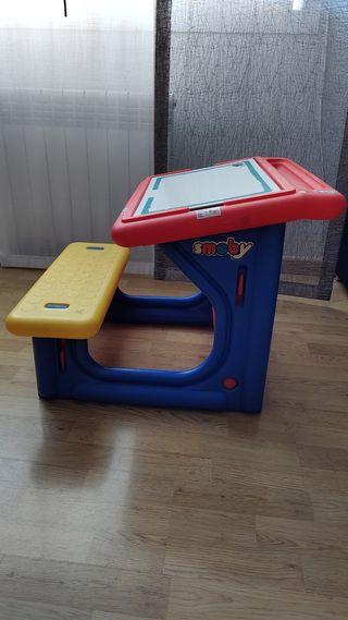 Escritorio Smoby. Mesa infantil.