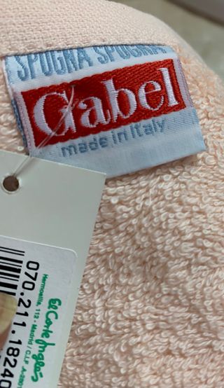 Juego de toallas, lavabo y tocador nuevas sin estr