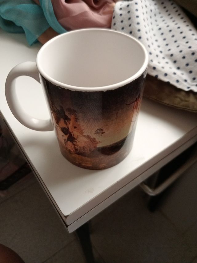 Taza Museo Lázaro Galdiano