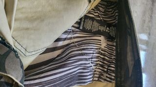 pantalón Custo. estampado camuflaje