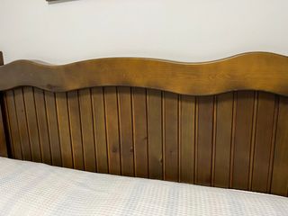 Cabecero y mesitas de noche
