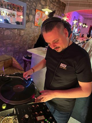 Clase de DJ - pinchar con Controlador CDJ, Vinilos