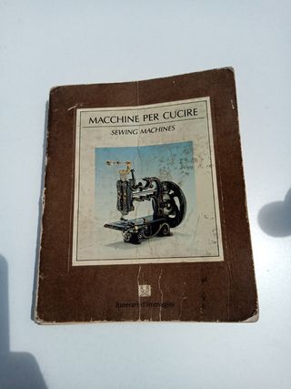 máquina de coser antigua de juguete