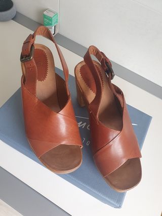 sandalia Zara