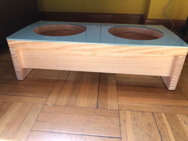 Soporte comedero mascotas Grey Gosth