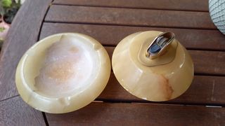 Cenicero y mechero de alabastro