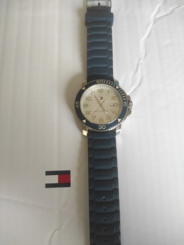 Reloj tommy hilfiguer