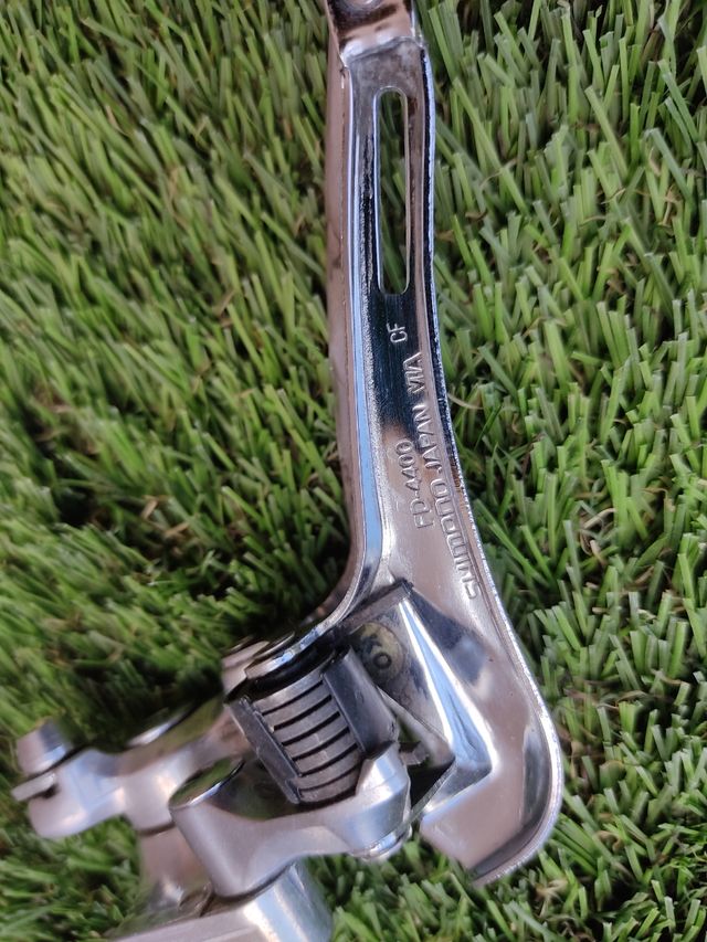 Desviador delantero Shimano Tiagra 2x9v