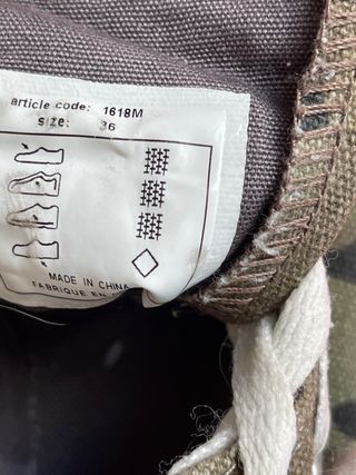 Scarpa da ginnastica in tela