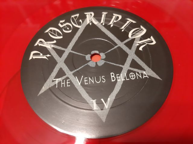 DOBLE VINILO DE PROSCRIPTOR -THE VENUS BELLONA-