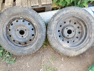 ruedas para tres tornillos