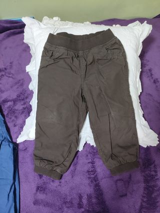 4 Pantalones  12-18 meses