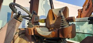 RETRO EXCAVADORA REFERENCIA: M-778