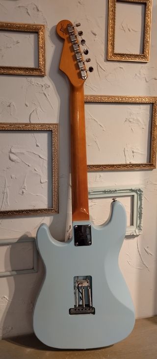 Strat Nitro Daphne blue
