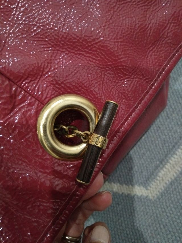 Bolso Yves Saint Laurent casi nuevo