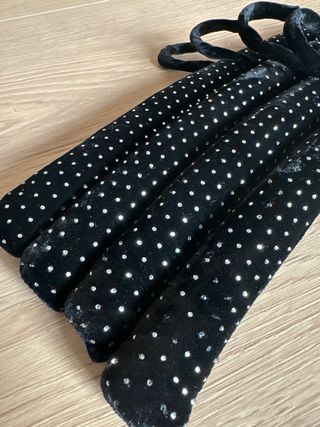 8 Perchas de terciopelo Zara Home