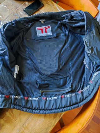 Giubbotto moto estivo in rete con protezioni Liv.2